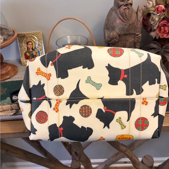 Dooney and Bourke 2009 Scottie Dog Bag. Tartan inside. NWOT. - Picture 4 of 13